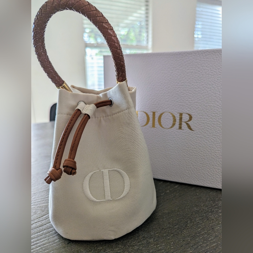 Dior bucket bag
